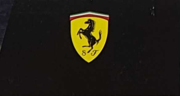 Ferrari Logo mit Cavallino Rampante