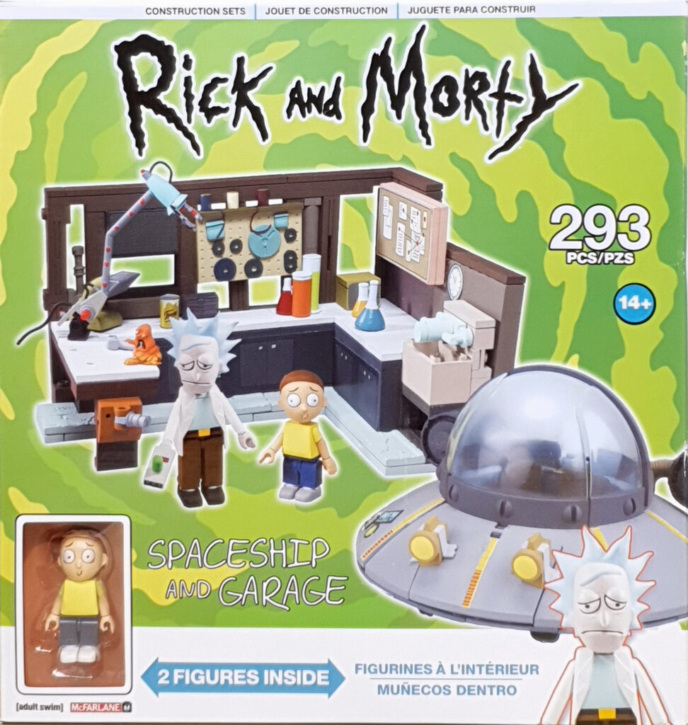 Rick and Morty Spaceship and Garage Karton