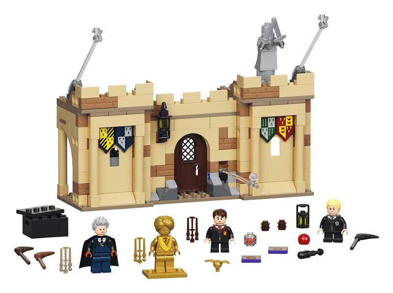 Hogwarts™: Erste Flugstunde von LEGO 76395 aufgebautes Set