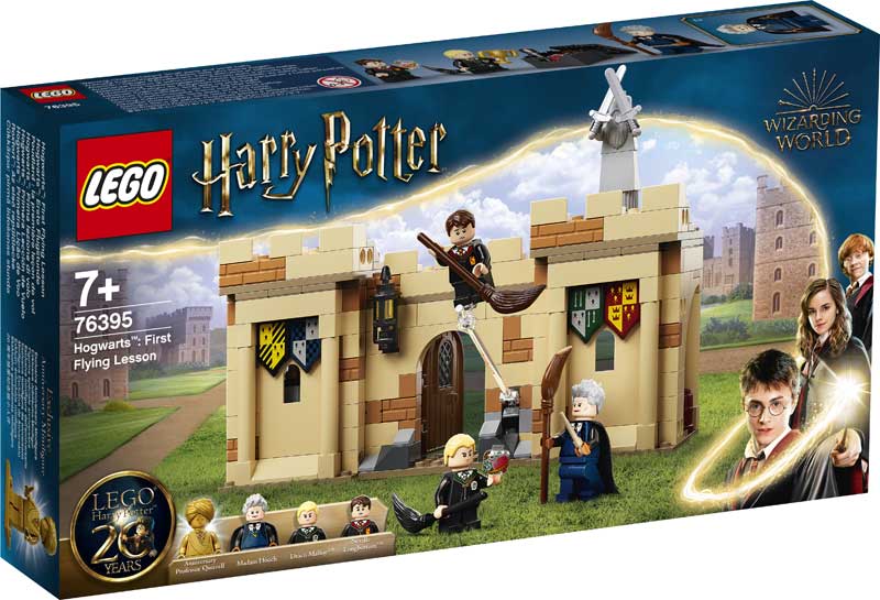 Hogwarts™: Erste Flugstunde von LEGO 76395 Karton Vorderseite