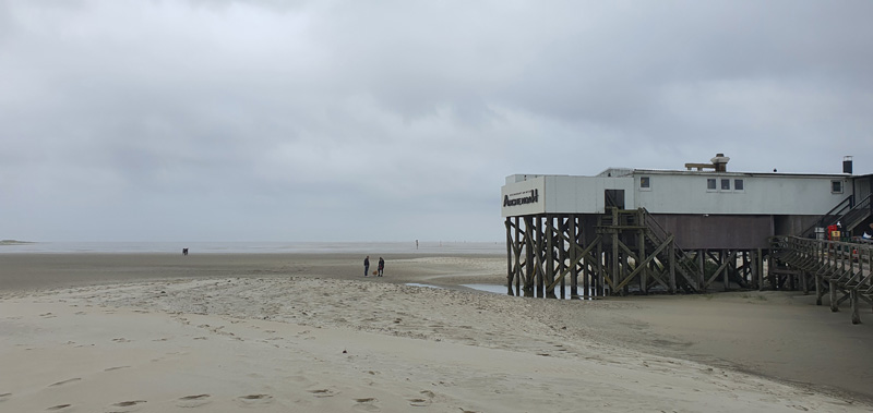 Pfahlbauten in St. Peter Ording