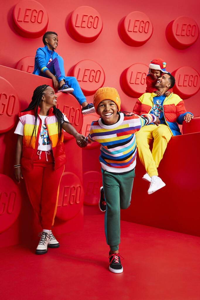 The LEGO Collection x Target farbenfrohe Kleidung für Kinder und Erwachsene