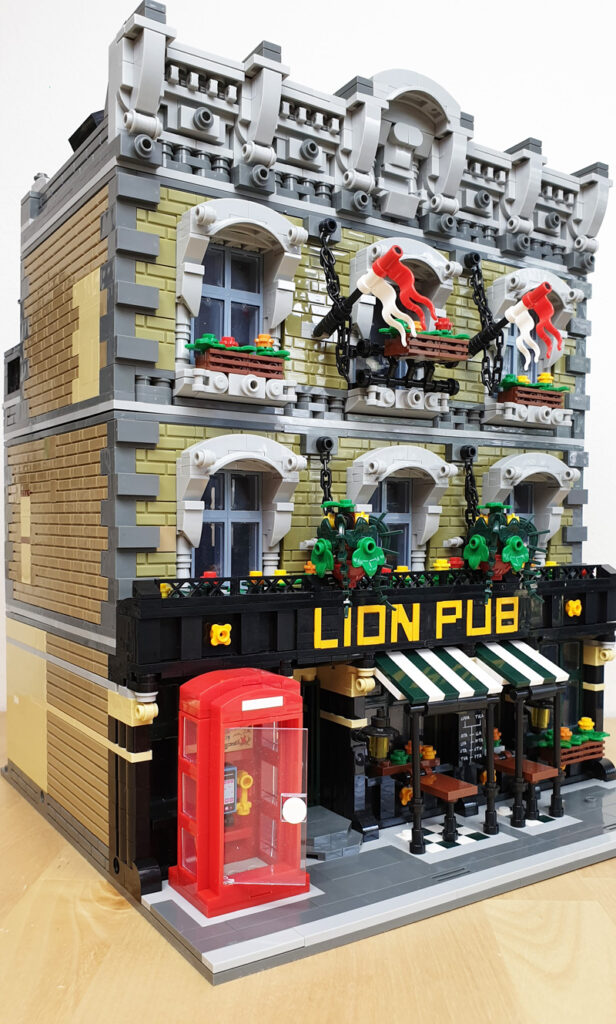 LesDiy Lion Pub Aufbau