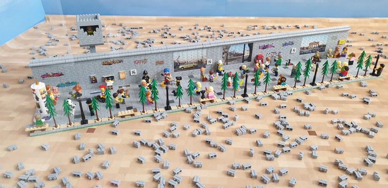 LEGO-Ausstellung BallinStadt 2022 Berliner Mauer