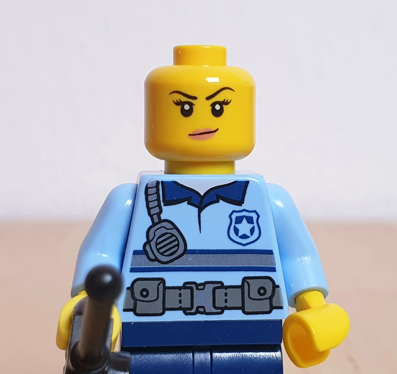 LEGO City Minifigur Sina Sattel mit Wendegesicht