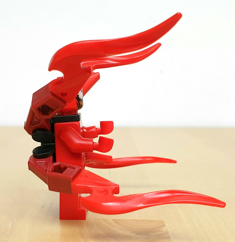 LEGO Carnage Minifigur mit Tentakeln Seitenansicht