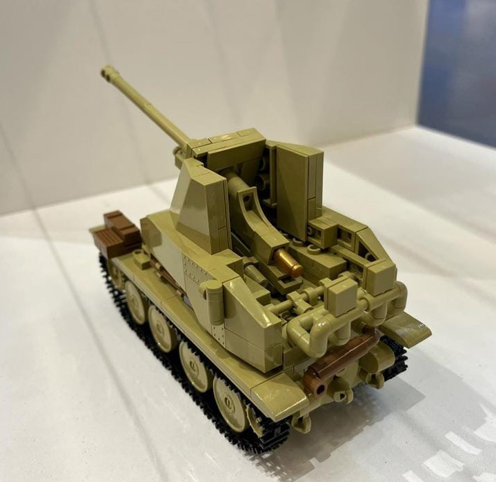 COBI Katalog 43 Marder III 3050 auf Spielwarenmesse Nürnberg Prototyp