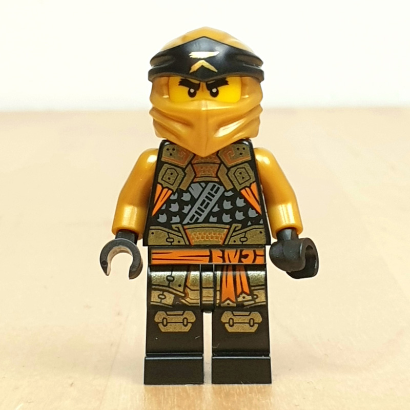 LEGO Ninjago Heft 95/2022 Goldener Cole Minifigur ohne Waffen