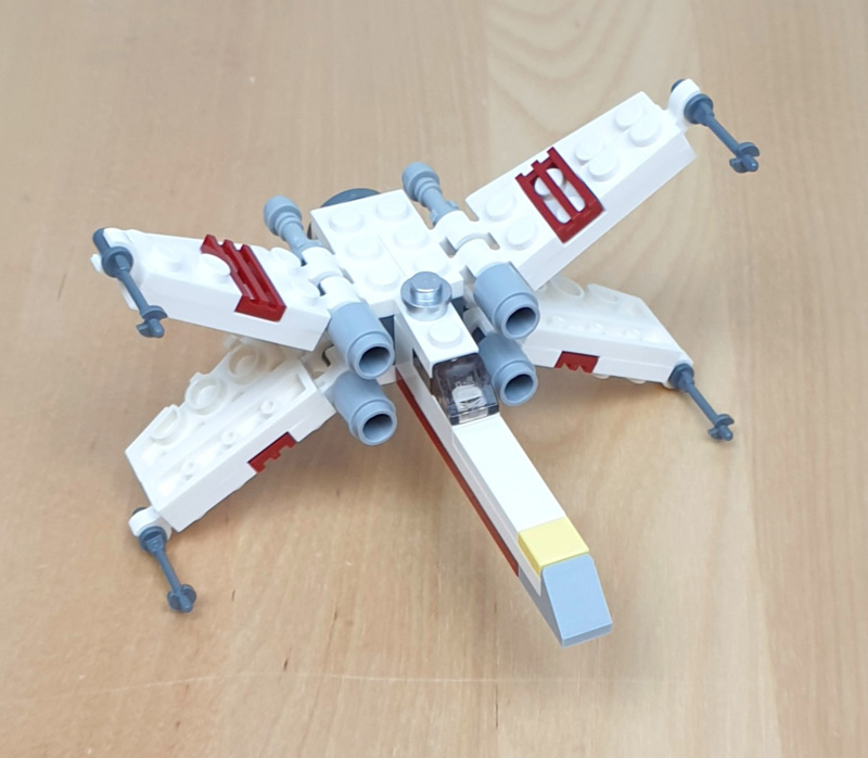LEGO Star Wars Heft 94 2023 X-Wing mit ausgeklappten Flügeln