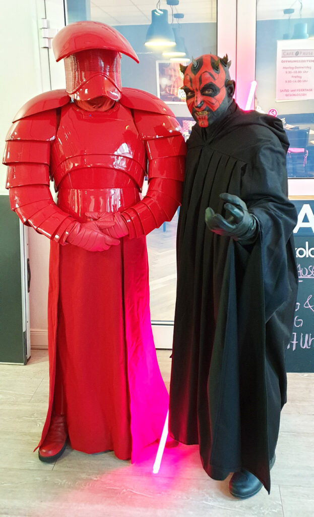 Hamburger Brick Börse 2023 Cosplay Darth Maul und imperialer Gardist