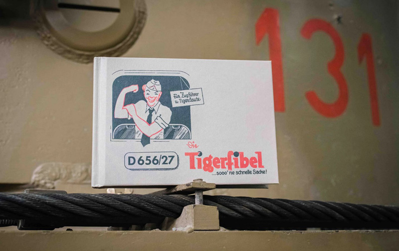 COBI Tiger 131 2801 Vorbestellung im The Tank Museum Tigerfibel