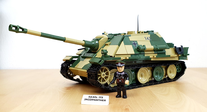 COBI Jagdpanther Sd.Kfz 173 2574 Set mit Typenschild und Figur