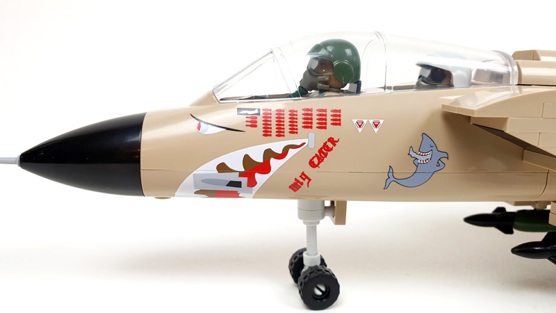 COBI 5854 Panavia Tornado MiG-Eater Set aufgebaut Detail Haifischmaul