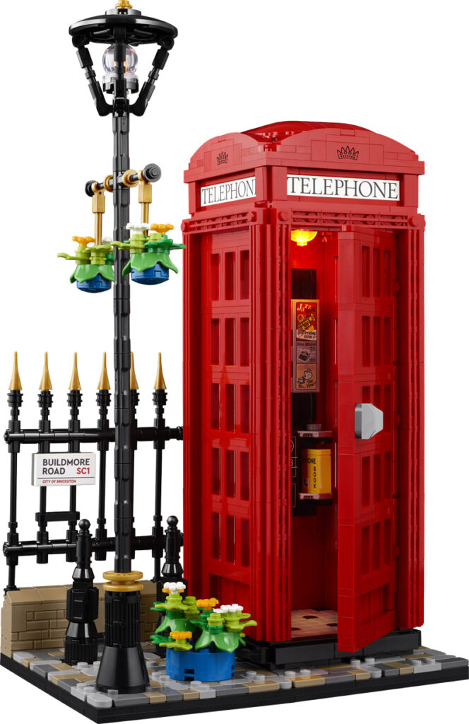 LEGO Ideas 21347 Rote Londoner Telefonzelle Set aufgebaut