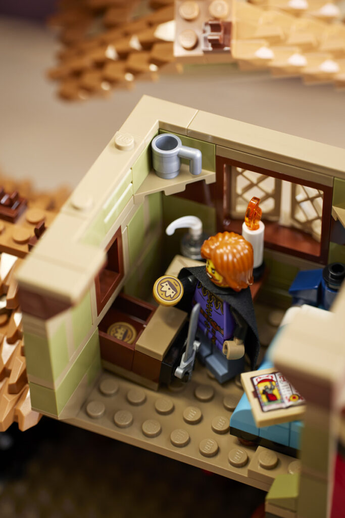 LEGO Mittelalterlicher Stadtplatz 10332 Szene mit Minifiguren