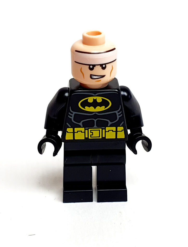 LEGO Batman Heft 31/2024 Batman Minifigur Vorderseite ohne Helm