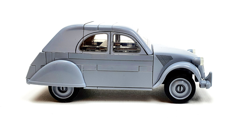 COBI Citroen 2CV Type A 24510 Set aufgebaut Seitenansicht