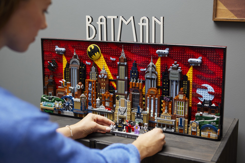 LEGO Batman Gotham City Skyline Lifestyle 76271