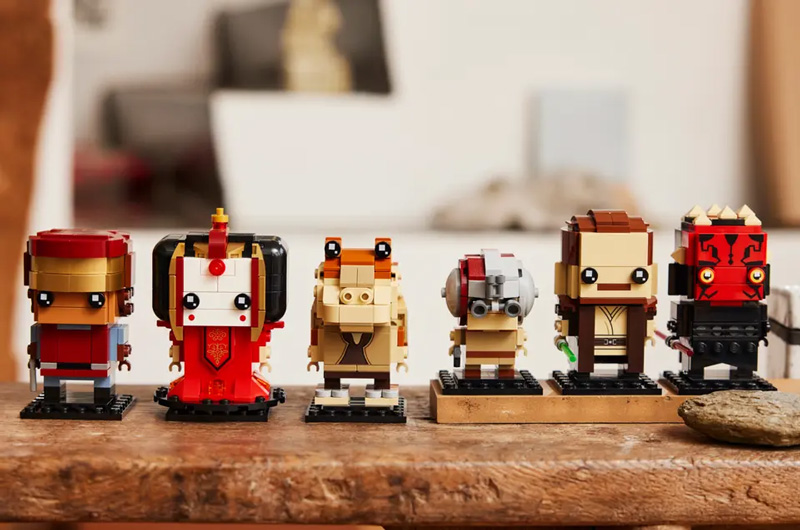 LEGo Star Wars Brickheadz Phantom Menace 40676 Lifestyle