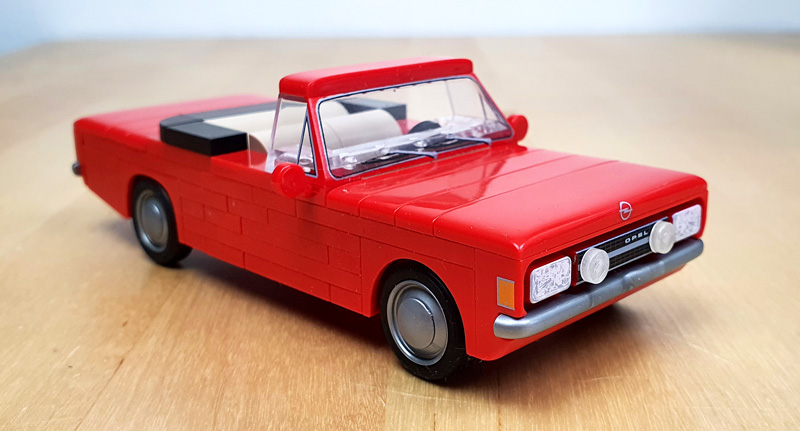 COBI Opel Rekord C 1700L Cabriolet 24599 aufgebaut schräge Ansicht