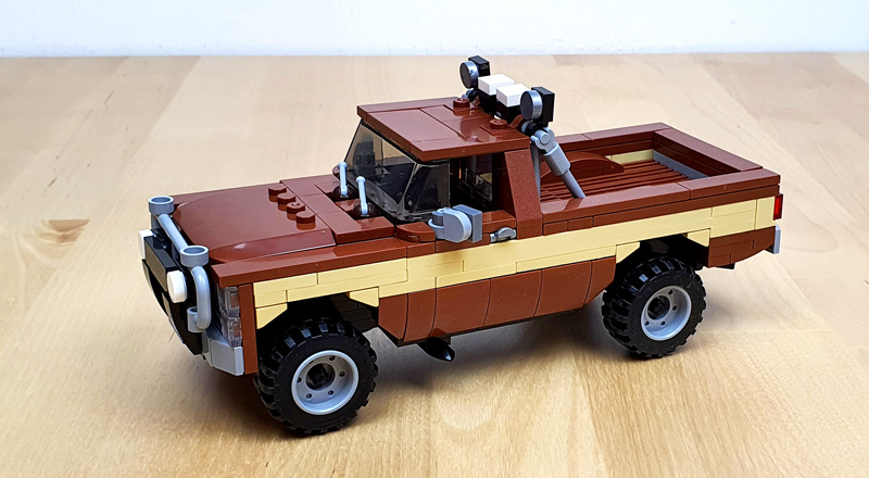 Modbrix kleiner Stuntman Truck 107473 schräg