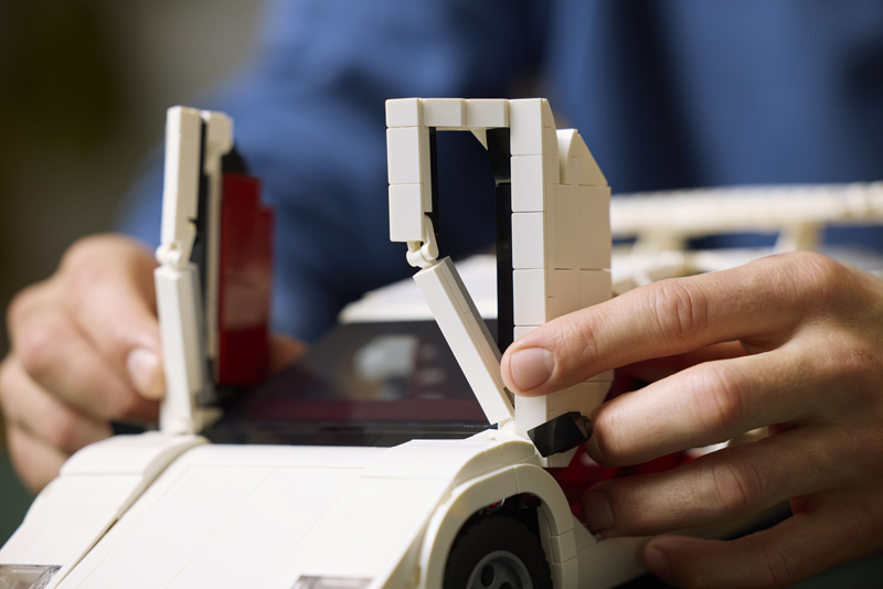 LEGO 10337 Lamborghini Countach Lifestyle Detail Türen