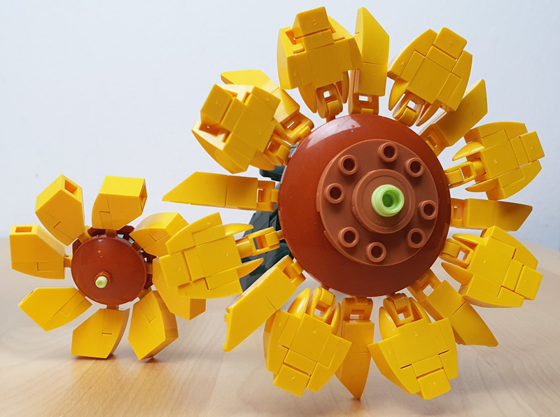 Sluban / Pleyerid Sonnenblumen mit Vase M38 B1101 10 Set aufgebaut