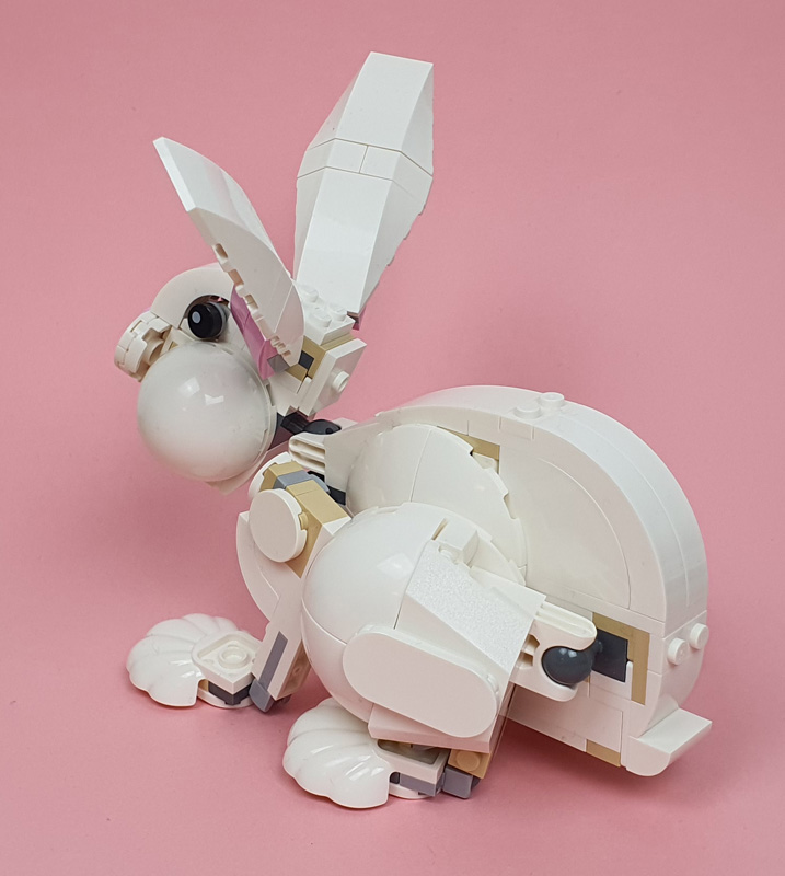 LEGO Weißer Hase 31133 aufgebaut