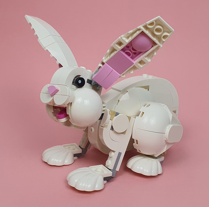 LEGO Weißer Hase 31133 aufgebaut
