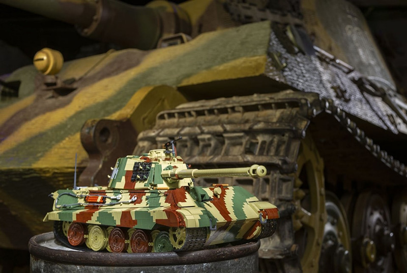 COBI Königstiger 2808 Tank Museum Bovington Original und Modell