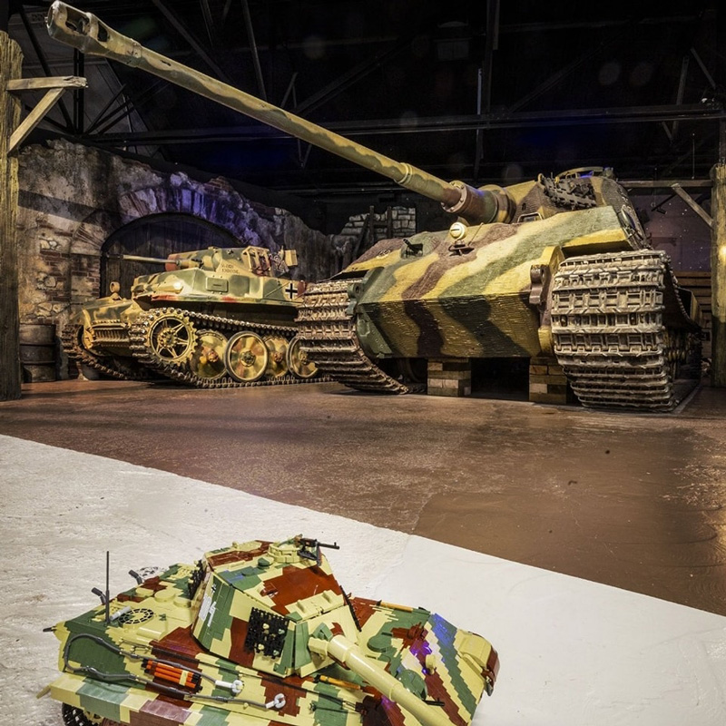 COBI Königstiger 2808 Tank Museum Bovington Original und Modell
