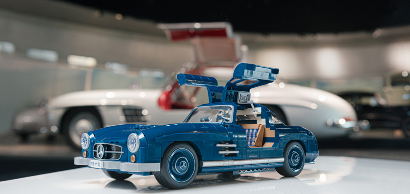 Mattel Brick Shop Hot Wheels Mercedes 300 SL Lifestyle