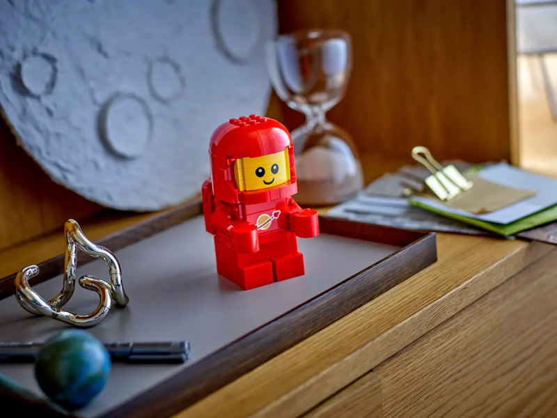 LEGO GWP Großer Baby-Astronaut 40767 Lifestyle