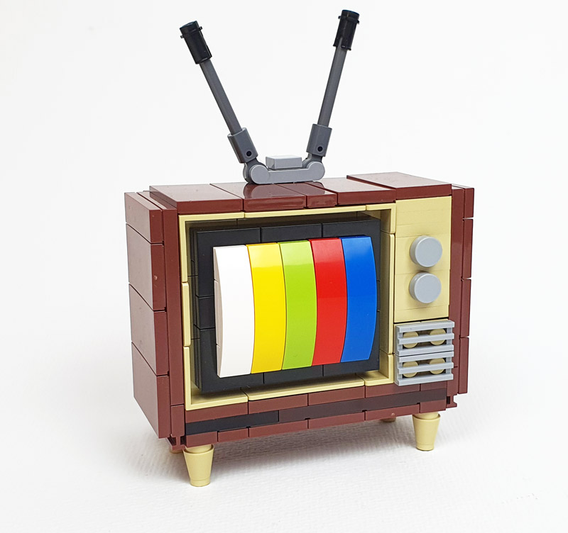ZURU Max Retro Fernseher gebaut