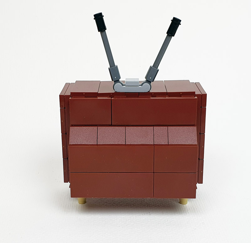 ZURU Max Retro Fernseher gebaut