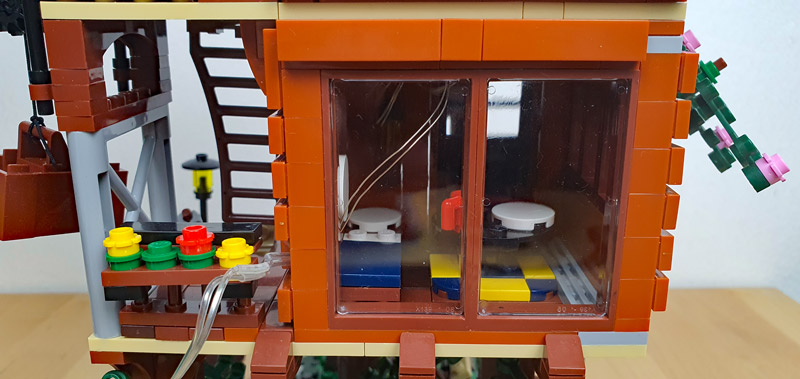CaDA Four Seasons Tree House C66004W gebaut Detail