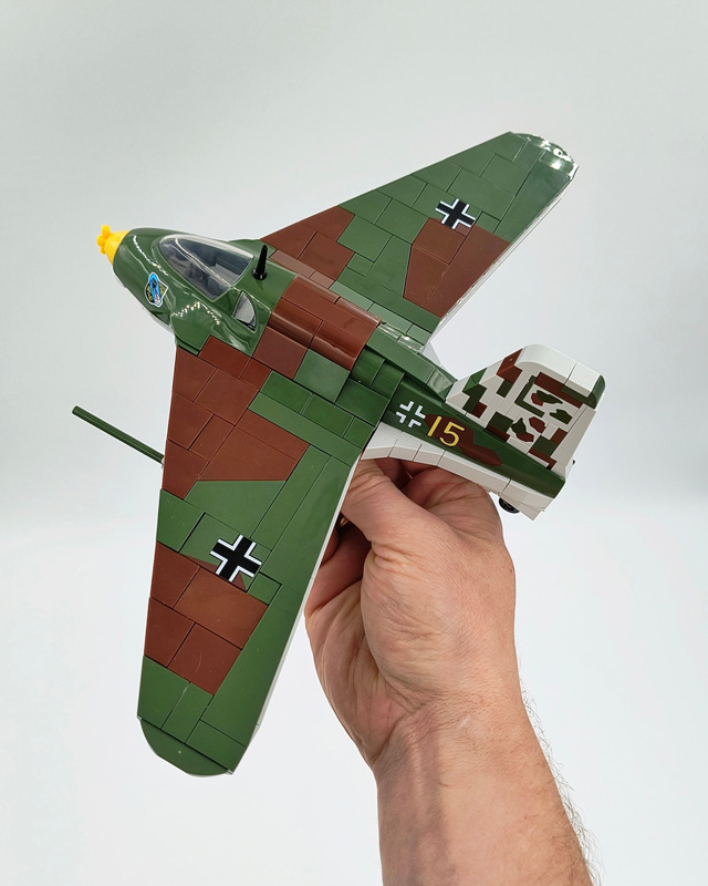 OBI 5765 Messerschmitt Me 163B Komet & Scheuch-Schlepper Limited Edition