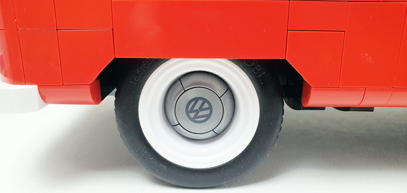 COBI Volkswagen T2a Camper Van 24361 Executive Edition gebautes Set Räder