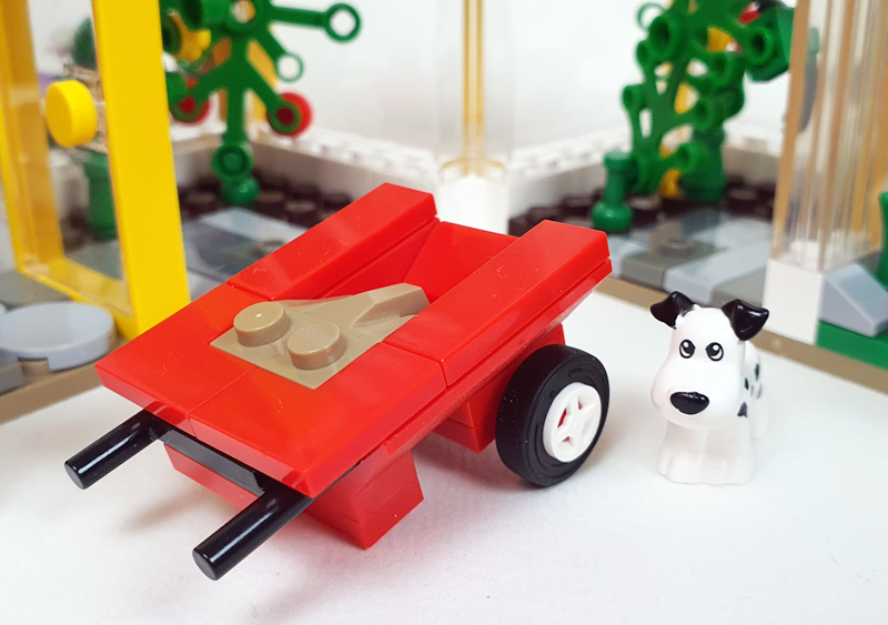 Kiddicraft Gewächshaus KC1111 gebaut Hund und Schubkarre