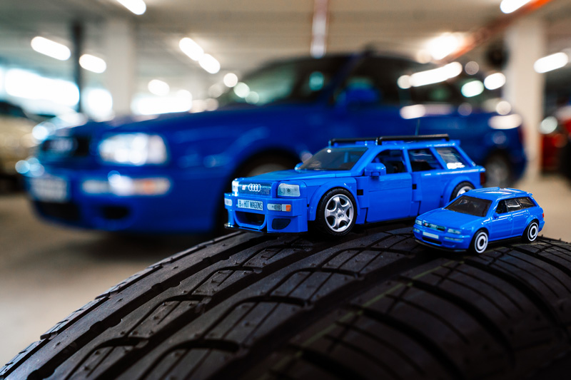Mattel Brick Shop Hot Wheels JGR28 Audi Avant RS2 Set und Original