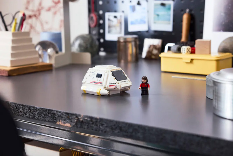LEGO Star Trek Type-15 Shuttlepod Lifestyle