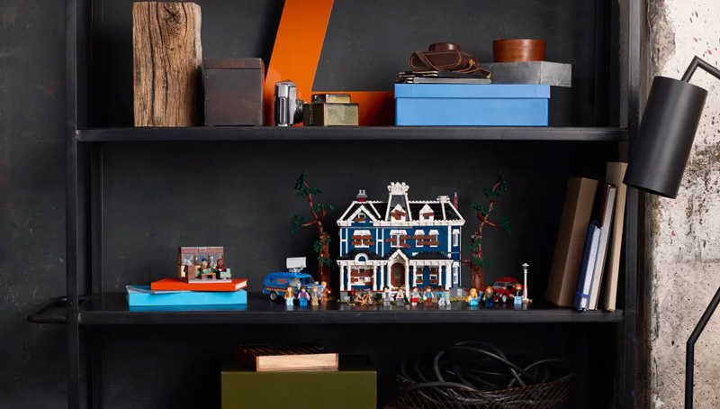 LEGO Stranger Things: The Creel House 11370 Lifestyle