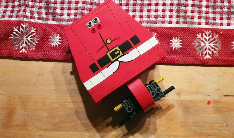 LEGO Große Weihnachtsmann-Minifigur 40820 Aufbau
