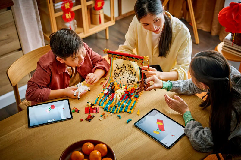 LEGO 80119 Leinwand mit galoppierenden Pferden Lifestyle