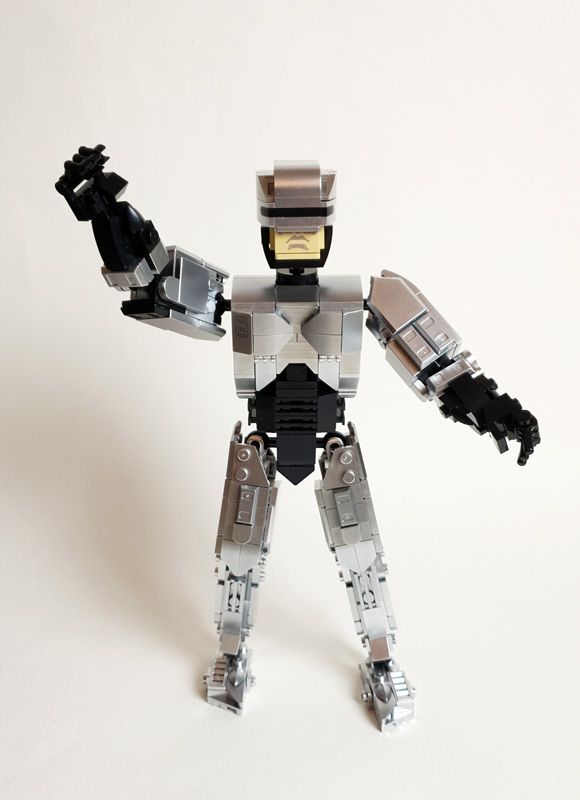 BlueBrixx RoboCop Actionfigur 106902 gebaut