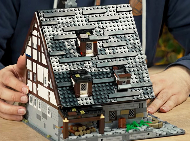 BlueBrixx Mittelalterlicher Straßenzug Badehaus 109218 gebaut