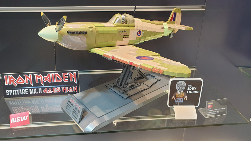 Revell Iron Maiden Spitfire MK.II Aces High Messe