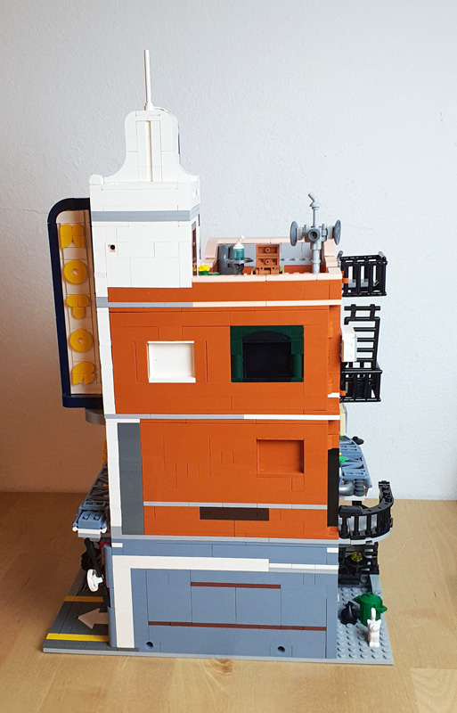 Pantasy Motorcycle Restaurant 85024 gebaut gesamt