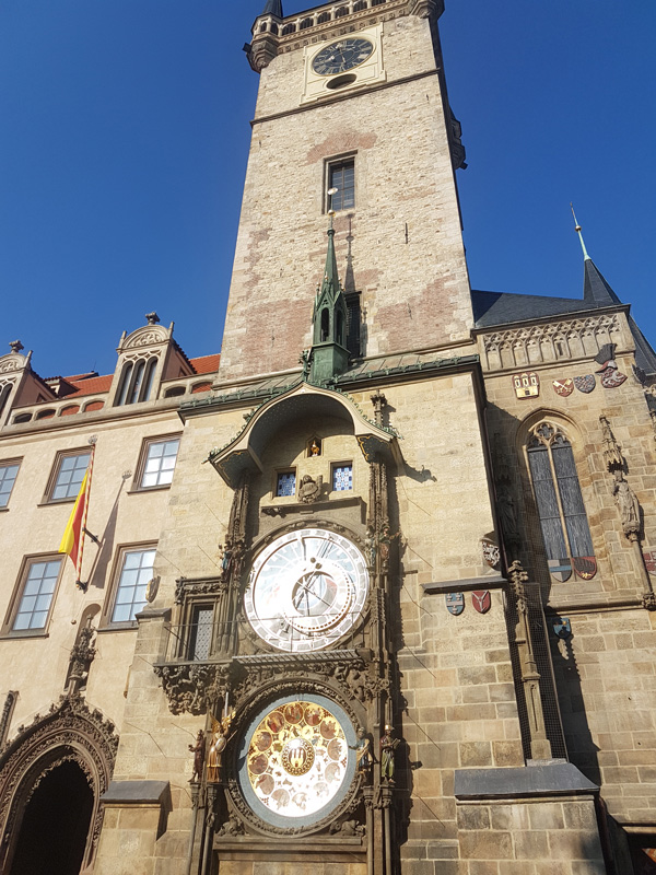 Prag astronomische Uhr und Rathausturm