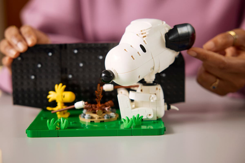 LEGO Peanuts Snoopy Hundehütte 21368 Lifestyle